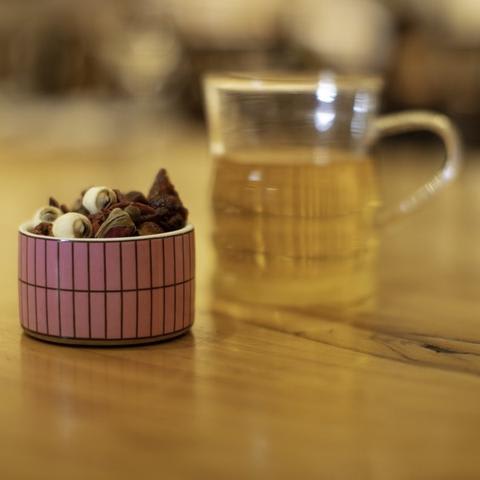 China Live 8 Treasure Tea