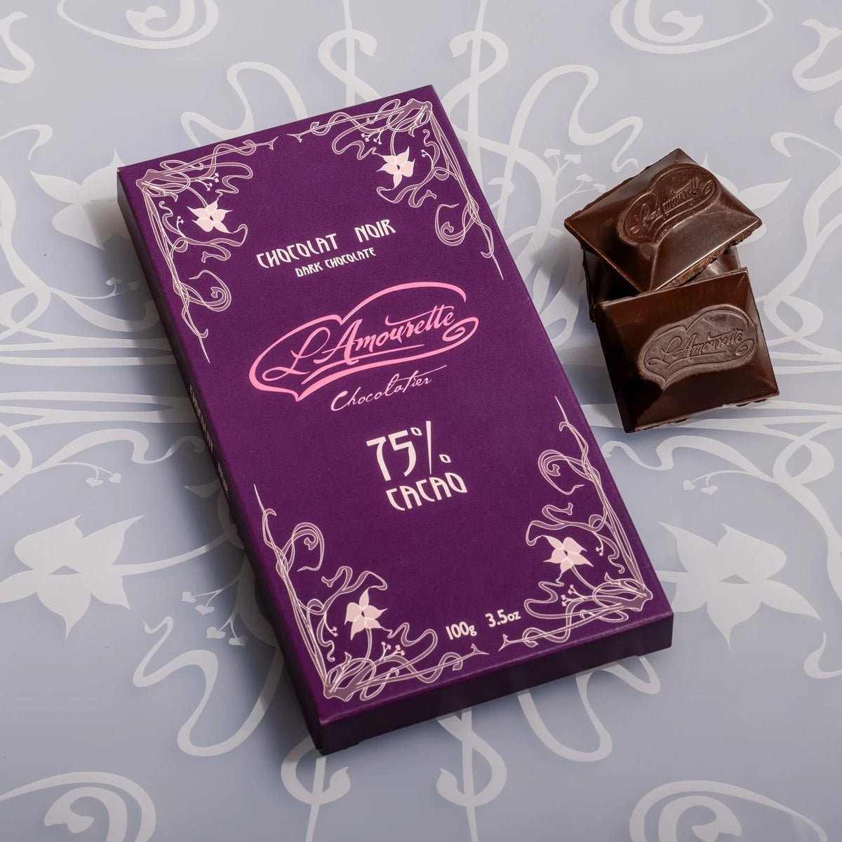 L'Amourette Chocolat Rio Caribe Superior 75% Dark Chocolate Bar, front of the package