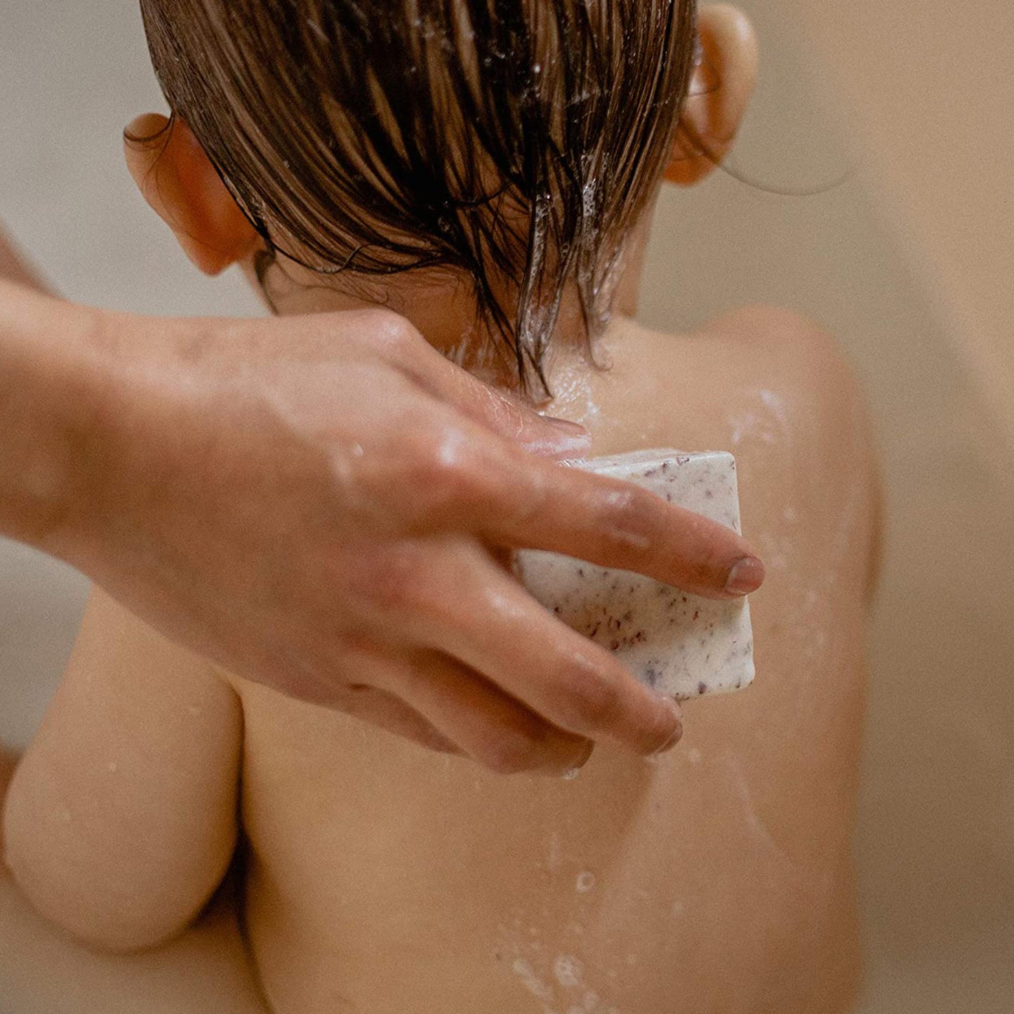 Lavado multiusos sólido Tip-to-Tot