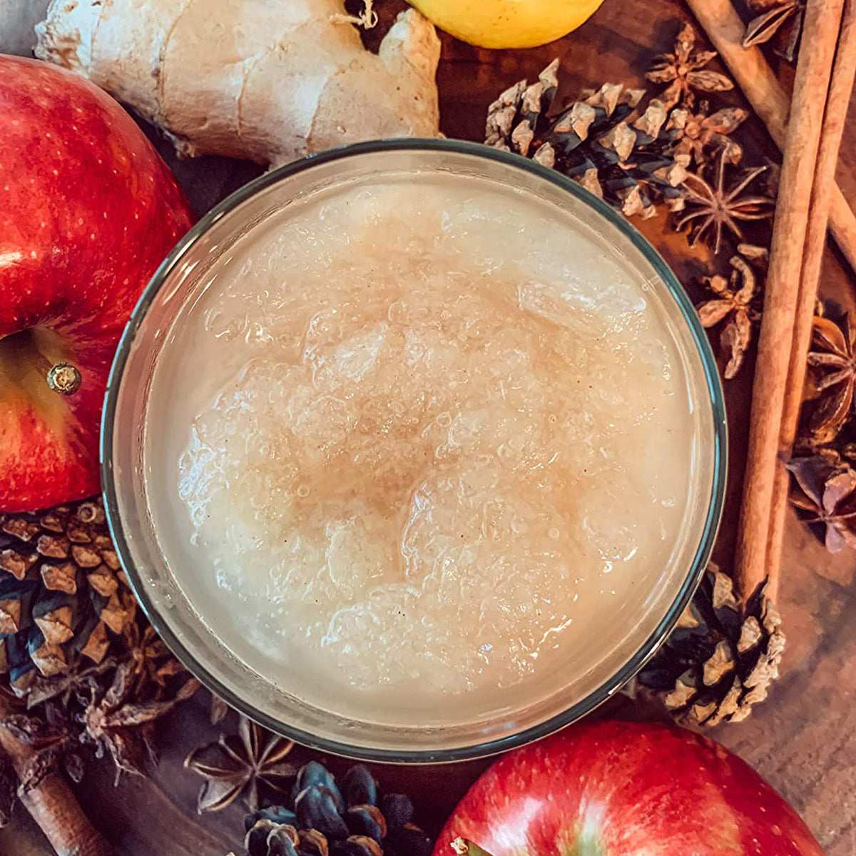 Mélange à cocktail aux pommes et au grog