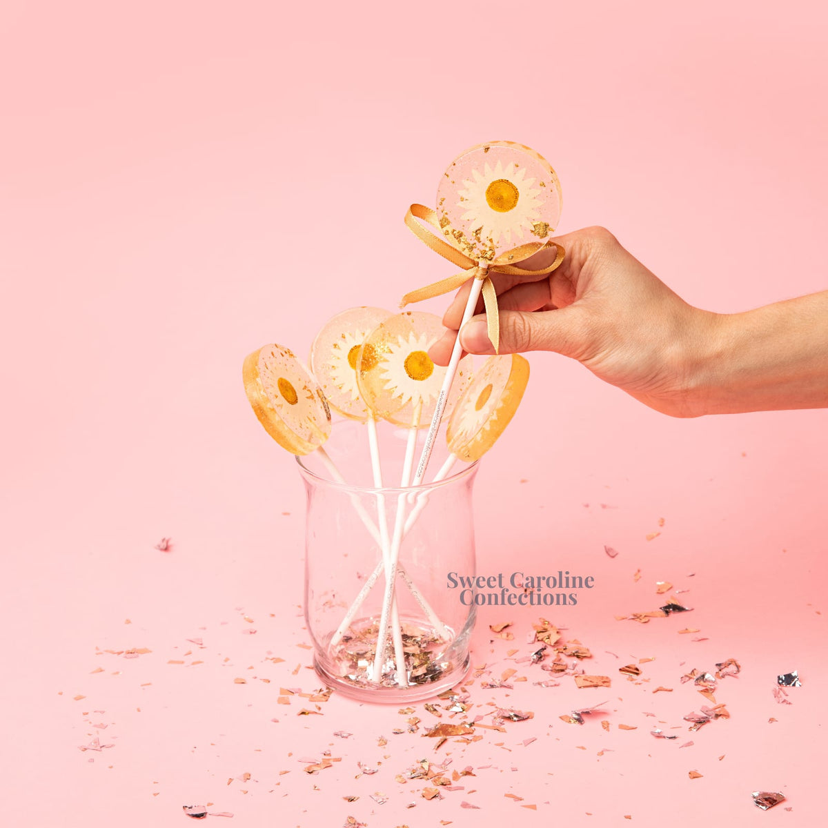 Daisy and Gold Lollipops, Mandarin Orange, 10/Case - VEGAN 00006