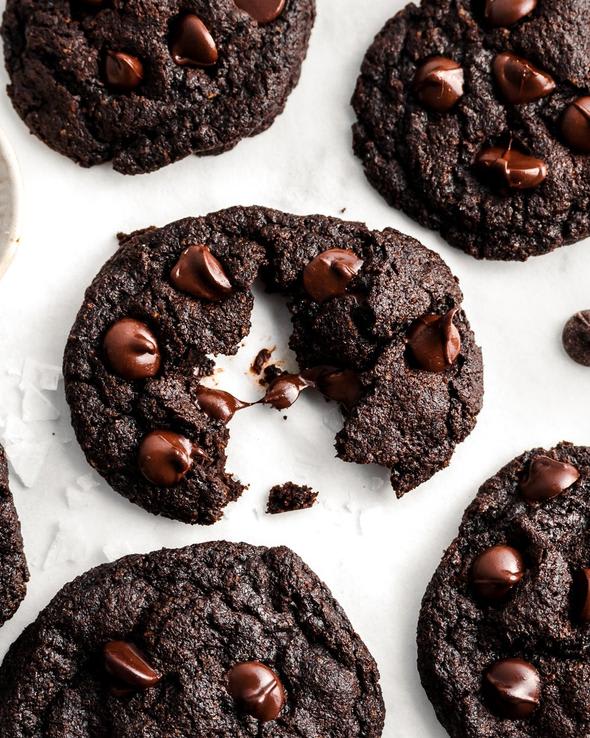 Double Chocolate Chip Cookie
