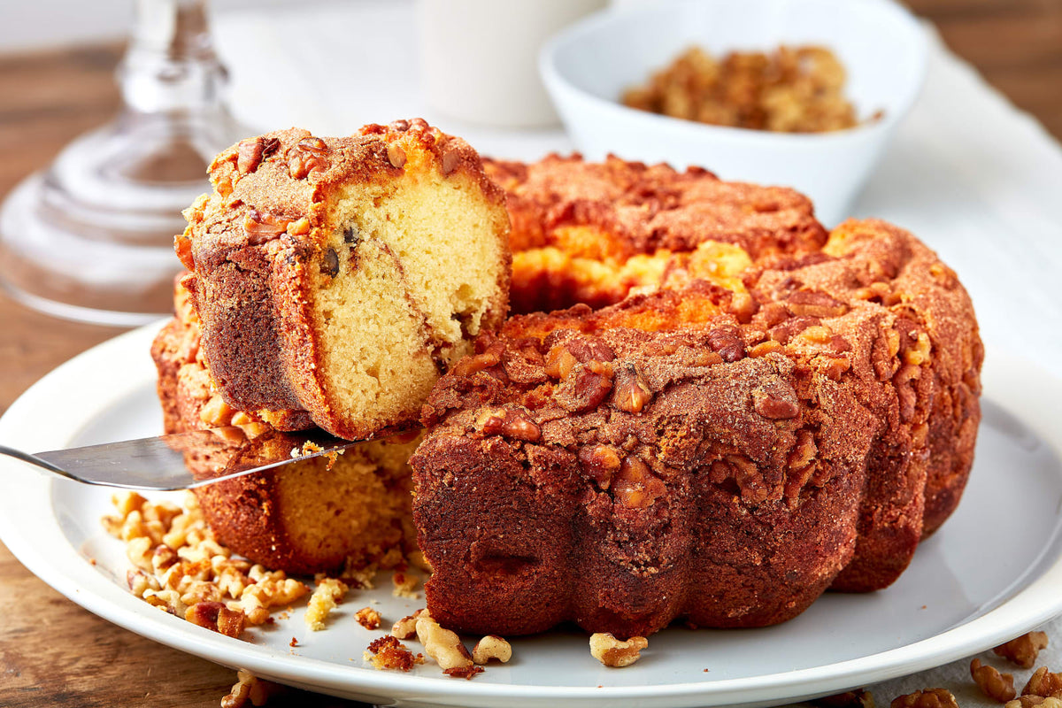 My Grandma's Cakes Coffee Cake - 28 oz, Original Cinnamon Walnut