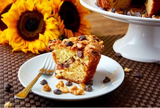 My Grandma's Cakes Coffee Cake - 28 oz, Chocolate Chip