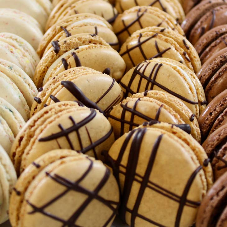 Best Sellers Bulk - 300 Bulk French Macarons MBLBS300