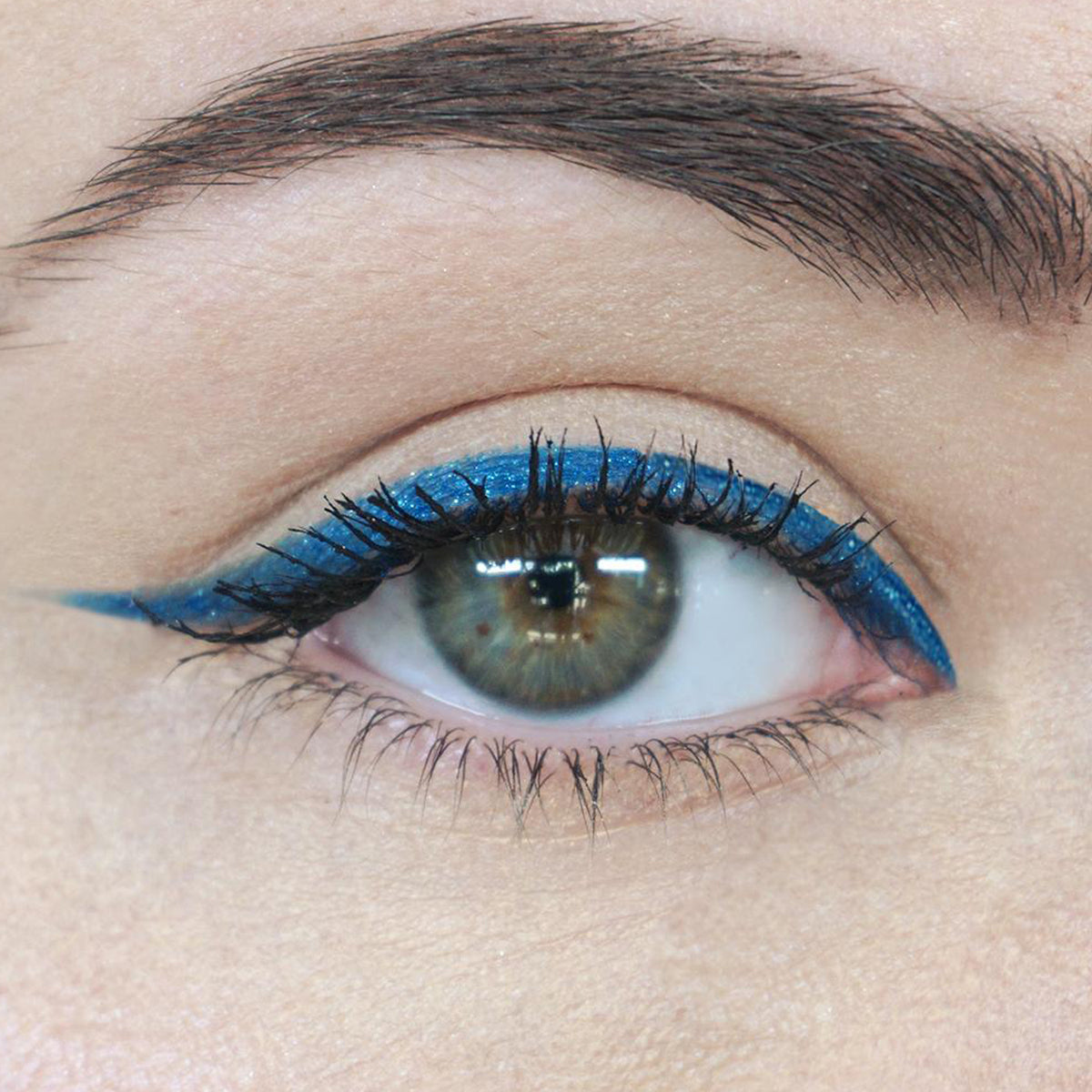 Delineador de ojos en gel I-Line 24-7