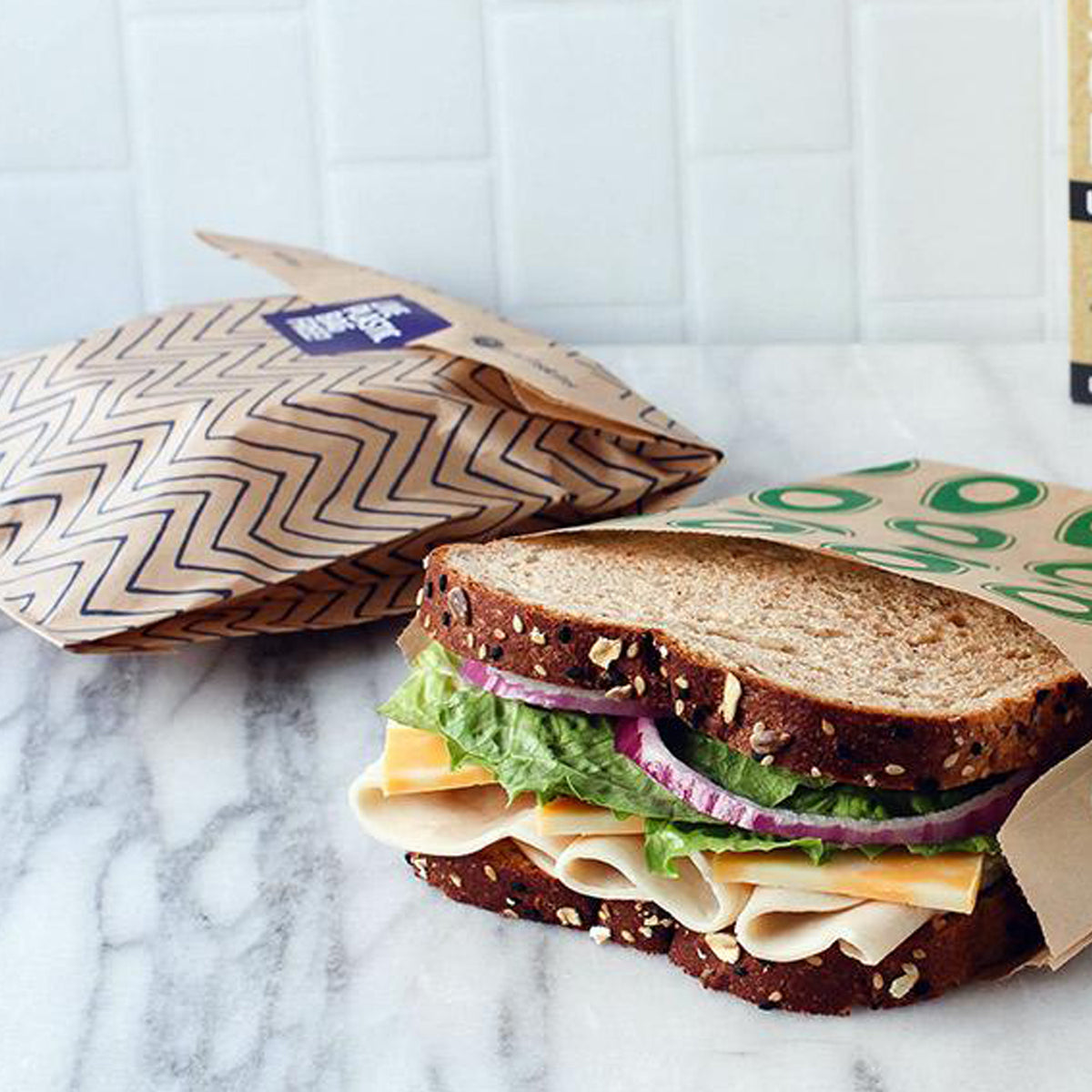 Sacs à sandwich en papier compostables et non blanchis avec autocollants refermables